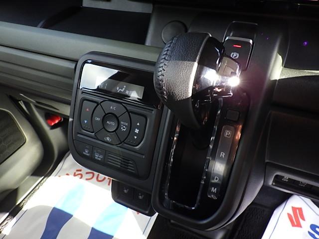 スペーシアギア ギア　ＨＹＢＲＩＤ　ＸＺターボ　４ＷＤ　オーディオレス　オートライト　スライドドア　プッシュスタート　シートヒーター　オートエアコン　スズキセーフティーサポート　４ＷＤ　衝突被害軽減システム　アイドリングストップ　横滑り防止機能　衝突安全ボディ（16枚目）