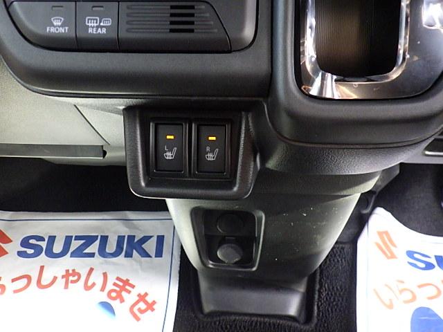 スペーシアギア ギア　ＨＹＢＲＩＤ　ＸＺターボ　４ＷＤ　オーディオレス　オートライト　スライドドア　プッシュスタート　シートヒーター　オートエアコン　スズキセーフティーサポート　４ＷＤ　衝突被害軽減システム　アイドリングストップ　横滑り防止機能　衝突安全ボディ（17枚目）