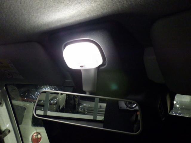 キャリイトラック ＫＣエアコン・パワステ　７型　パートタイム４ＷＤ　ＡＴシフト　スピーカー内蔵ラジオ　オートライト　４ＷＤ　衝突被害軽減システム　アイドリングストップ　アイドリングストップ　横滑り防止機能　盗難防止システム（16枚目）