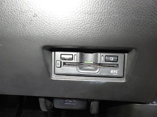 スイフトスポーツ スポーツ　２型　６ＭＴシフト　ナビ　バックカメラ　バックカメラ　オートライト　Ｂｌｕｅｔｏｏｔｈ　純正ナビ　プッシュスタート　シートヒーター　オートエアコン　ＥＴＣ　ドラレコ（42枚目）