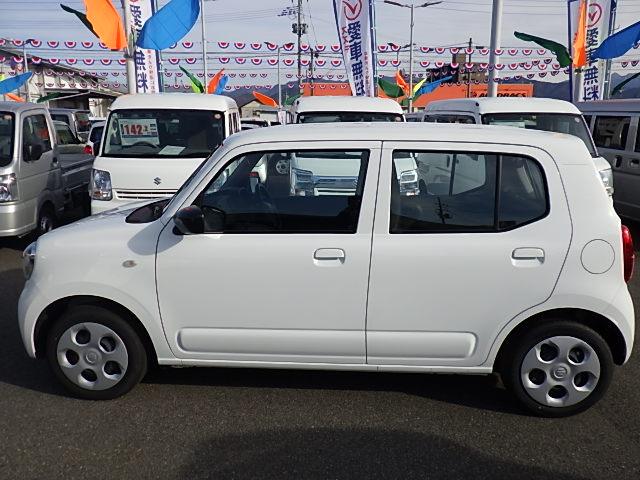 アルト Ｌ　２型　４ＷＤ　オーディオレス　オートライト　シートヒーター　スズキセーフティーサポート　４ＷＤ　衝突被害軽減システム　アイドリングストップ　横滑り防止機能　衝突安全ボディ　盗難防止システム（10枚目）