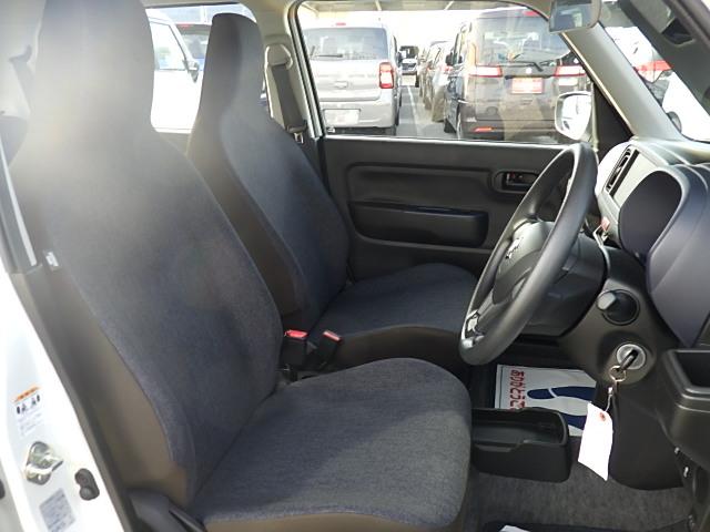 アルト Ｌ　２型　４ＷＤ　オーディオレス　オートライト　シートヒーター　スズキセーフティーサポート　４ＷＤ　衝突被害軽減システム　アイドリングストップ　横滑り防止機能　衝突安全ボディ　盗難防止システム（11枚目）
