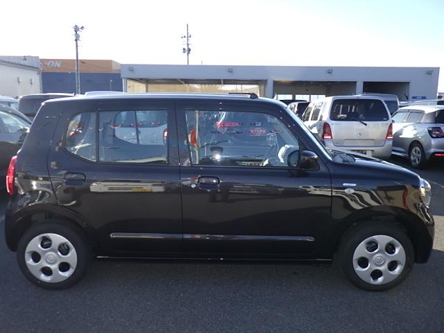 アルト ＨＹＢＲＩＤ　Ｓ　２型　４ＷＤモニターオーディオバックカメラ　バックカメラ　オートライト　Ｂｌｕｅｔｏｏｔｈ　プッシュスタート　シートヒーター　スズキセーフティーサポート　４ＷＤ　衝突被害軽減システム　アイドリングストップ　横滑り防止機能　衝突安全ボディ（5枚目）