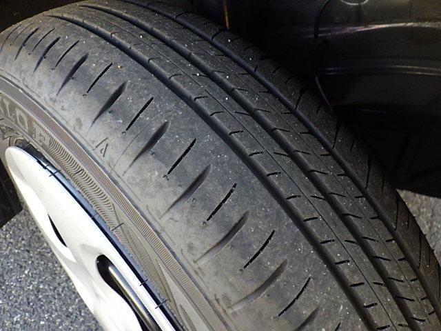 アルト ＨＹＢＲＩＤ　Ｓ　２型　４ＷＤモニターオーディオバックカメラ　バックカメラ　オートライト　Ｂｌｕｅｔｏｏｔｈ　プッシュスタート　シートヒーター　スズキセーフティーサポート　４ＷＤ　衝突被害軽減システム　アイドリングストップ　横滑り防止機能　衝突安全ボディ（23枚目）