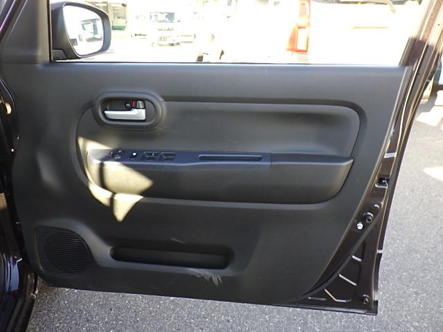 アルト ＨＹＢＲＩＤ　Ｓ　２型　４ＷＤモニターオーディオバックカメラ　バックカメラ　オートライト　Ｂｌｕｅｔｏｏｔｈ　プッシュスタート　シートヒーター　スズキセーフティーサポート　４ＷＤ　衝突被害軽減システム　アイドリングストップ　横滑り防止機能　衝突安全ボディ（35枚目）