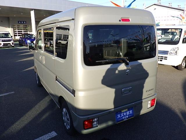 エブリイ ＪＯＩＮターボ　６型　４ＷＤ　オーディオレス　オートライト　スライドドア　プッシュスタート　シートヒーター　スズキセーフティーサポート　４ＷＤ　衝突被害軽減システム　アイドリングストップ　横滑り防止機能　衝突安全ボディ　盗難防止システム（10枚目）