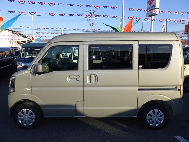 エブリイ ＪＯＩＮターボ　６型　４ＷＤ　オーディオレス　オートライト　スライドドア　プッシュスタート　シートヒーター　スズキセーフティーサポート　４ＷＤ　衝突被害軽減システム　アイドリングストップ　横滑り防止機能　衝突安全ボディ　盗難防止システム（11枚目）