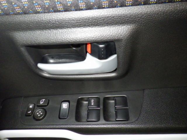 ハスラー ＨＹＢＲＩＤ　Ｘ　ＦＦ　全方位カメラ　ナビ　バックカメラ　Ｂｌｕｅｔｏｏｔｈ　オートライト　純正ナビ　プッシュスタート　シートヒーター　オートエアコン　スズキセーフティーサポート　衝突被害軽減システム　アイドリングストップ　横滑り防止機能（38枚目）