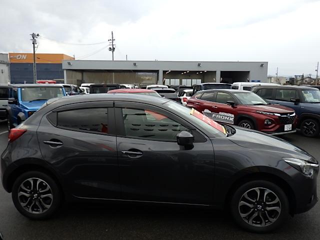 デミオ XDツーリング 4WD ナビ バックカメラ バックカメラ オートライト プッシュスタート オートエアコン 4WD 衝突被害軽減システム 横滑り防止機能 衝突安全ボディ(6枚目)