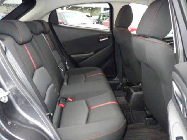 デミオ XDツーリング 4WD ナビ バックカメラ バックカメラ オートライト プッシュスタート オートエアコン 4WD 衝突被害軽減システム 横滑り防止機能 衝突安全ボディ(13枚目)