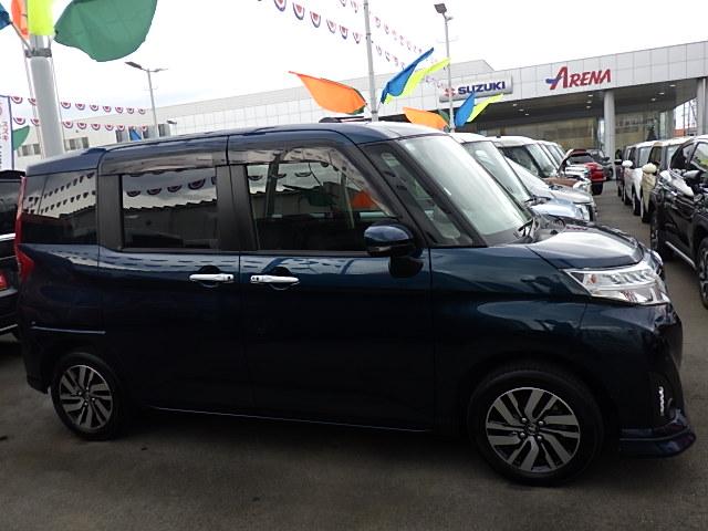 ルーミー カスタムＧ　ＦＦ　ナビ　バックカメラ　ＥＴＣ　バックカメラ　オートライト　プッシュスタート　シートヒーター　オートエアコン　衝突被害軽減システム　アイドリングストップ　横滑り防止機能　衝突安全ボディ　盗難防止システム（6枚目）