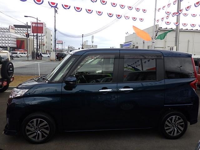 ルーミー カスタムＧ　ＦＦ　ナビ　バックカメラ　ＥＴＣ　バックカメラ　オートライト　プッシュスタート　シートヒーター　オートエアコン　衝突被害軽減システム　アイドリングストップ　横滑り防止機能　衝突安全ボディ　盗難防止システム（11枚目）