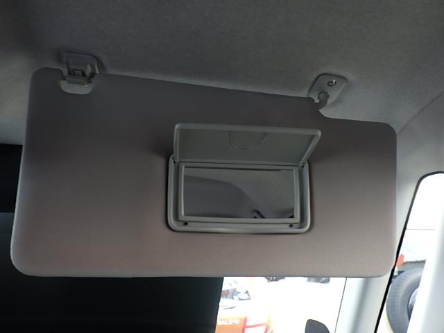 ルーミー カスタムＧ　ＦＦ　ナビ　バックカメラ　ＥＴＣ　バックカメラ　オートライト　プッシュスタート　シートヒーター　オートエアコン　衝突被害軽減システム　アイドリングストップ　横滑り防止機能　衝突安全ボディ　盗難防止システム（34枚目）