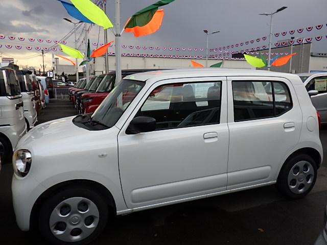 アルト L 2型 4WD オーディオレス オートライト スズキセーフティーサポート 4WD 衝突被害軽減システム アイドリングストップ 横滑り防止機能 衝突安全ボディ 盗難防止システム(10枚目)