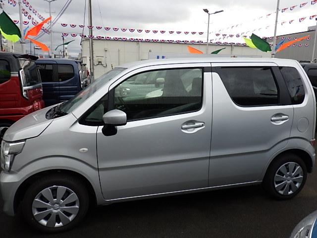 ワゴンR FX 4型 FF CDオーディオ オートライト プッシュスタート シートヒーター オートエアコン スズキセーフティーサポート 衝突被害軽減システム アイドリングストップ 横滑り防止機能(10枚目)