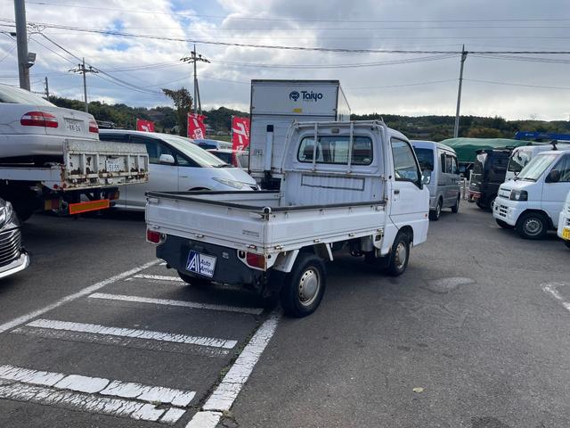 サンバートラック ＴＢ　４ＷＤ　エアコン　パワステ　オートマチック（7枚目）