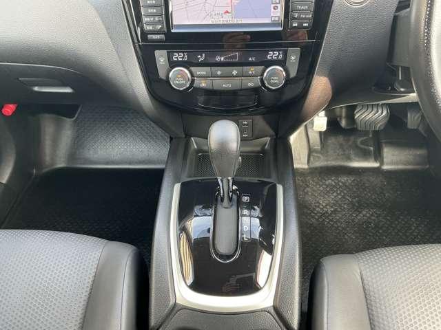 エクストレイル ２０Ｘｔ　エマージェンシーブレーキパッケージ　パワーウインドウ　ワンオーナ　衝突軽減装置　盗難防止　メモリーナビ　ＡＷ　スマートキー　クルコン　車線逸脱警報　ＬＥＤヘッドランプ　ＥＴＣ車載器　キーレス　４ＷＤ　ナビＴＶ　オートエアコン　ＡＢＳ（14枚目）
