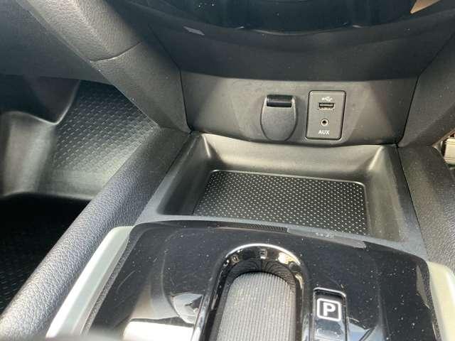 エクストレイル ２０Ｘｔ　エマージェンシーブレーキパッケージ　パワーウインドウ　ワンオーナ　衝突軽減装置　盗難防止　メモリーナビ　ＡＷ　スマートキー　クルコン　車線逸脱警報　ＬＥＤヘッドランプ　ＥＴＣ車載器　キーレス　４ＷＤ　ナビＴＶ　オートエアコン　ＡＢＳ（15枚目）