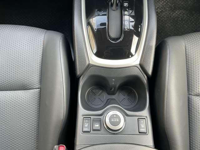 エクストレイル ２０Ｘｔ　エマージェンシーブレーキパッケージ　パワーウインドウ　ワンオーナ　衝突軽減装置　盗難防止　メモリーナビ　ＡＷ　スマートキー　クルコン　車線逸脱警報　ＬＥＤヘッドランプ　ＥＴＣ車載器　キーレス　４ＷＤ　ナビＴＶ　オートエアコン　ＡＢＳ（17枚目）