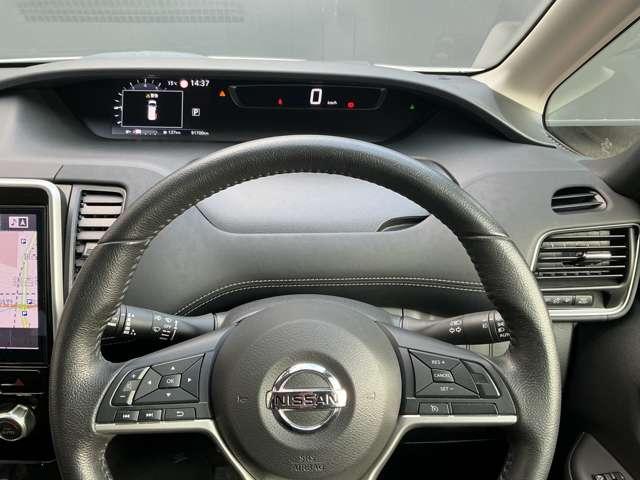 セレナ ハイウェイスター　ＶセレクションＩＩ　アラウンドビューカメラ　ブレーキサポート　盗難防止装置　インテリキー　両側電動スライドＤ　フルタイム４ＷＤ　オートクルーズコントロール　キーレスキー　サイドカメラ　ＬＤＰ　ＬＥＤライト　Ｂカメラ（5枚目）