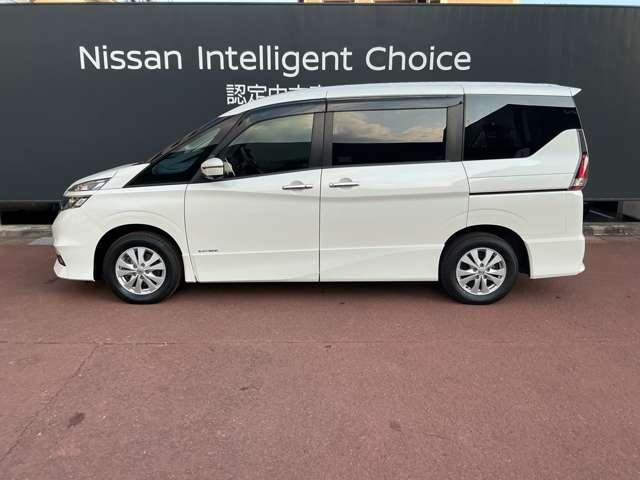 セレナ ハイウェイスター　ＶセレクションＩＩ　アラウンドビューカメラ　ブレーキサポート　盗難防止装置　インテリキー　両側電動スライドＤ　フルタイム４ＷＤ　オートクルーズコントロール　キーレスキー　サイドカメラ　ＬＤＰ　ＬＥＤライト　Ｂカメラ（8枚目）