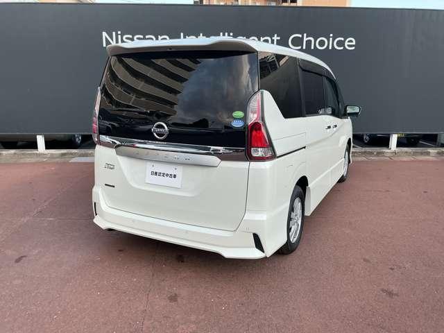 セレナ ハイウェイスター　ＶセレクションＩＩ　アラウンドビューカメラ　ブレーキサポート　盗難防止装置　インテリキー　両側電動スライドＤ　フルタイム４ＷＤ　オートクルーズコントロール　キーレスキー　サイドカメラ　ＬＤＰ　ＬＥＤライト　Ｂカメラ（9枚目）