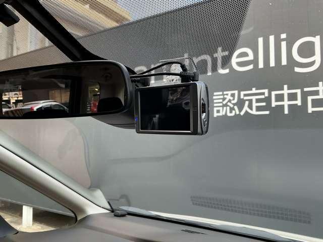 セレナ ハイウェイスター　ＶセレクションＩＩ　アラウンドビューカメラ　ブレーキサポート　盗難防止装置　インテリキー　両側電動スライドＤ　フルタイム４ＷＤ　オートクルーズコントロール　キーレスキー　サイドカメラ　ＬＤＰ　ＬＥＤライト　Ｂカメラ（15枚目）