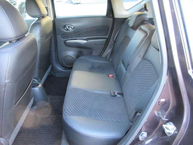 ノート １．２　メダリスト　純正メモリーナビ　アイドリングストップ　アラウンドビュモニター　寒冷地仕様　イモビライザー　Ａストップ　インテリキー　オートエアコン　左右エアバック　バックビューモニター　メモリーナビ　ＥＴＣ　ナビＴＶ　パワーウインドー　パワステ　ワンセグ（18枚目）