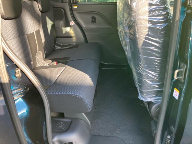 タント カスタムX 届出済未使用車 4WD CVT 660cc ディスプレイオーディオ 両側電動スライドドア 衝突被害軽減ブレーキ 横滑り防止装置 ABS アイドリングストップ プッシュボタンスタート 届出済未使用車(17枚目)