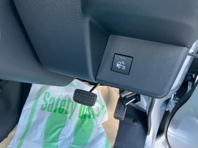 ハイゼットトラック ジャンボエクストラ　４ＷＤ　ＣＶＴ　６６０ｃｃ　衝突被害軽減ブレーキ　横滑り防止装置　ＡＢＳ　アイドリングストップ　プッシュボタンスタート　マニュアルエアコン　パワーステアリング　パワーウィンドウ　電動格納ドアミラー（12枚目）