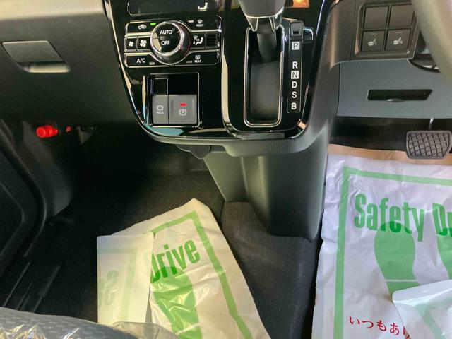 タント カスタムX 4WD 届出済未使用車 4WD CVT 660cc 両側電動スライドドア 衝突被害軽減ブレーキ 横滑り防止装置 ABS アイドリングストップ プッシュボタンスタート ディスプレイオーディオ 届出済未使用車(13枚目)