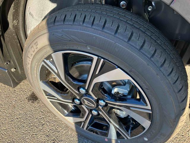 タント カスタムX 4WD 届出済未使用車 4WD CVT 660cc 両側電動スライドドア 衝突被害軽減ブレーキ 横滑り防止装置 ABS アイドリングストップ プッシュボタンスタート ディスプレイオーディオ 届出済未使用車(33枚目)