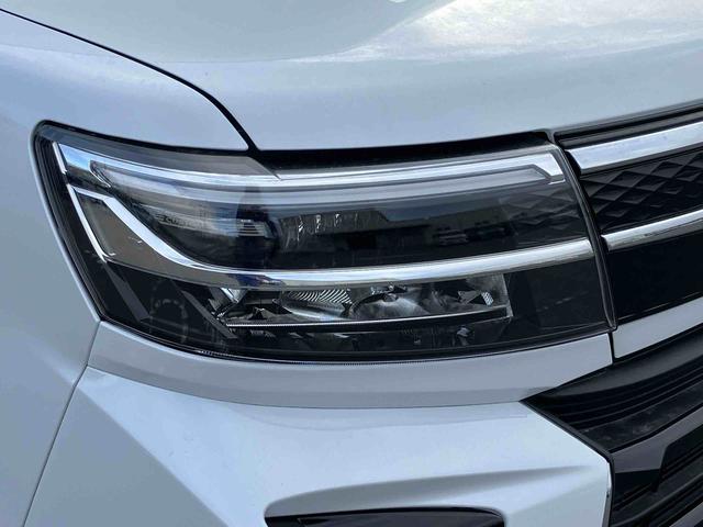 タント カスタムＸリミテッド　届出済未使用車　クルーズコントロール　２ＷＤ　ＣＶＴ　６６０ｃｃ　両側電動スライドドア　ＥＴＣ車載器　衝突被害軽減ブレーキ　横滑り防止装置　ＡＢＳ　サイドエアバッグ　アイドリングストップ　プッシュボタンスタート　届出済未使用車（15枚目）