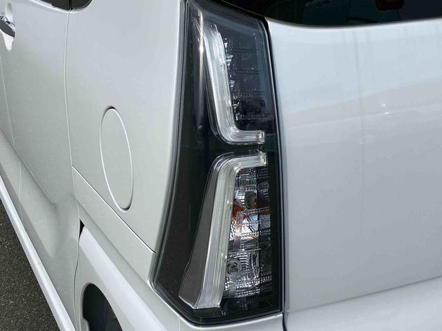 タント カスタムＸリミテッド　届出済未使用車　クルーズコントロール　２ＷＤ　ＣＶＴ　６６０ｃｃ　両側電動スライドドア　ＥＴＣ車載器　衝突被害軽減ブレーキ　横滑り防止装置　ＡＢＳ　サイドエアバッグ　アイドリングストップ　プッシュボタンスタート　届出済未使用車（20枚目）