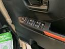 ファンクロス　両側電動スライドドア　ナビ付車　２ＷＤ　ＣＶＴ　６６０ｃｃ　衝突被害軽減ブレーキ　横滑り防止装置　ＡＢＳ　サイドエアバッグ　アイドリングストップ　プッシュボタンスタート　両側電動スライドドア　シートバックテーブル（13枚目）