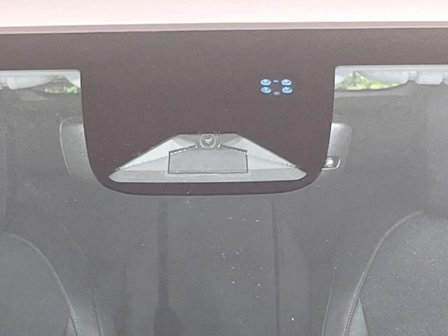 e:HEV Z 登録済未使用車 ホンダセンシング アダプティブクルーズコントロール LEDヘッド シーケンシャルターンランプ 革巻きステアリング ステアリングヒーター ハンズフリーパワーバックドア 前席シートヒーター(3枚目)