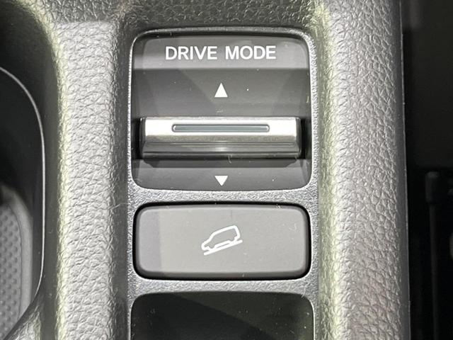 e:HEV Z 登録済未使用車 ホンダセンシング アダプティブクルーズコントロール LEDヘッド シーケンシャルターンランプ 革巻きステアリング ステアリングヒーター ハンズフリーパワーバックドア 前席シートヒーター(7枚目)