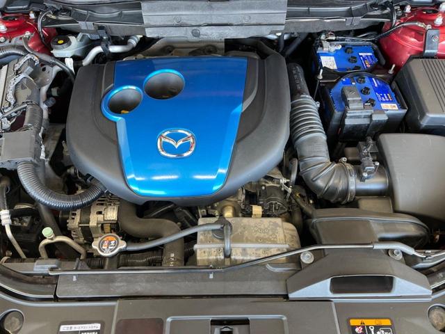 ＣＸ－５ ＸＤ　４ＷＤ　禁煙車　純正ナビ　バックカメラ　ＥＴＣ　スマートシティブレーキサポート　スマートキー　オートエアコン　ＨＩＤヘッド　純正１７インチアルミホイール　クルーズコントロール　Ｂｌｕｅｔｏｏｔｈ再生（19枚目）