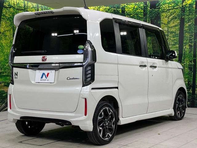 Ｎ－ＢＯＸカスタム Ｇ・ＥＸターボホンダセンシング　４ＷＤ　禁煙車　衝突軽減装置　アダプティブクルーズ　純正８型ナビ　フルセグ　バックカメラ　前席シートヒーター　パドルシフト　ＬＥＤライト　ＥＴＣ　車線逸脱警報　スマートキー　オートエアコン（18枚目）