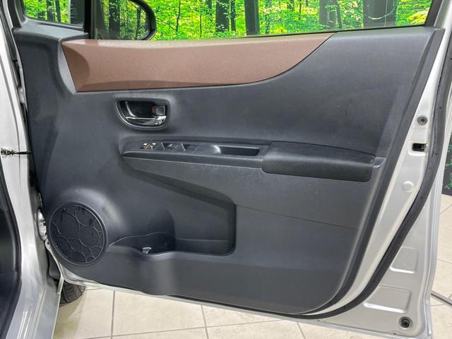 ヴィッツ ジュエラ　禁煙車　純正ナビ　キーレスエントリー　ＬＥＤヘッドライト　電動格納ミラー　シートリフター　ＥＴＣ　シルバー加飾付きステアリング（39枚目）
