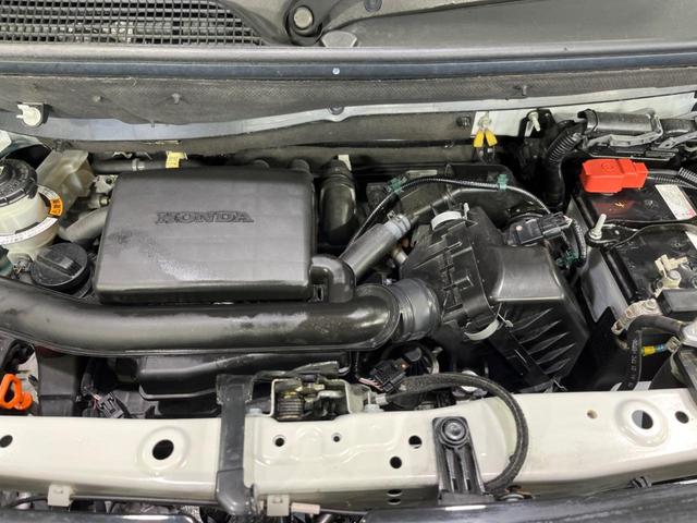 Ｎ－ＢＯＸカスタム Ｌ　禁煙車　ホンダセンシング　電動スライドドア　純正８型ナビ　バックカメラ　前席シートヒーター　ＬＥＤヘッド　ＬＥＤフォグ　オートライト　ＥＴＣ　ステアリングスイッチ　純正１４インチアルミ　盗難防止装置（19枚目）
