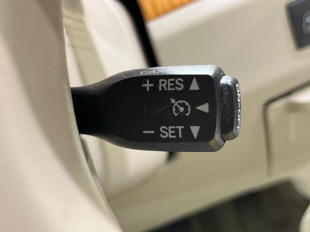 エスティマ アエラス　４ＷＤ　後席モニター　電動スライドドア　純正ナビ　バックカメラ　８人乗り　クルコン　ＨＩＤヘッド　オートライト　革巻きステア　プライバシーガラス　横滑防止装置　盗難防止装置　トラクションコントロール（8枚目）