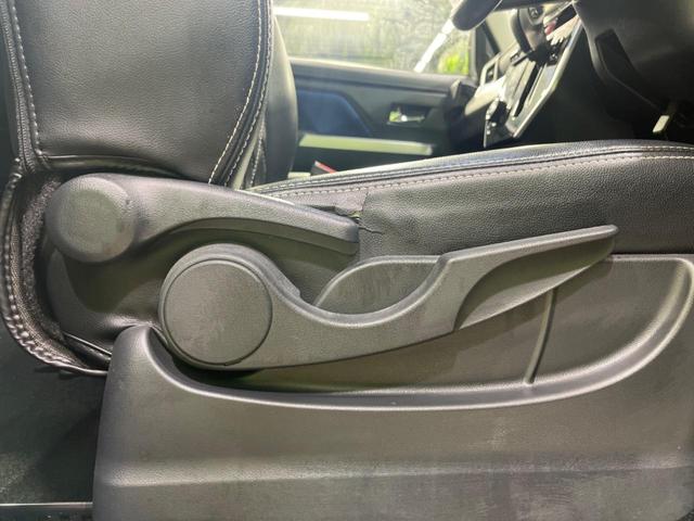 ルーミー カスタムＧ　禁煙車　衝突軽減装置　純正ナビ　バックカメラ　両側電動スライドドア　オートエアコン　スマートキー　ＬＥＤヘッドライト　クルコン　オートライト　Ｂｌｕｅｔｏｏｔｈ　フルセグ　ステアリングスイッチ　ＥＴＣ（28枚目）