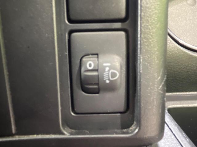 サクシード ハイブリッドＴＸ　禁煙車　セーフティセンス　純正ナビ　バックカメラ　オートライト　オートハイビーム　ＥＴＣ　盗難防止装置　プライバシーガラス　横滑防止装置　トラクションコントロール　ヘッドライトレベライザー（31枚目）