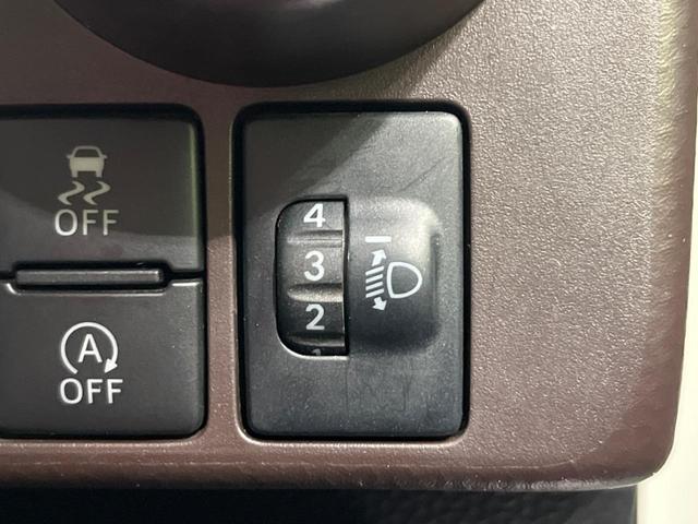 タンク Ｘ　Ｓ　純正ＳＤナビ　スマートアシストＩＩ　電動スライドドア　バックカメラ　禁煙車　オートライト　Ｂｌｕｅｔｏｏｔｈ再生（33枚目）