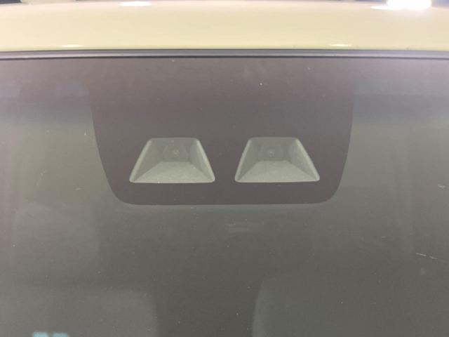 トール カスタムＧ　リミテッドＩＩ　ＳＡＩＩＩ　４ＷＤ　９インチナビ　両側電動スライドドア　全周囲カメラ　衝突被害軽減システム　ＬＥＤヘッド　シートヒーター　シートバックテーブル　ビルトインＥＴＣ　　オートハイビーム（3枚目）