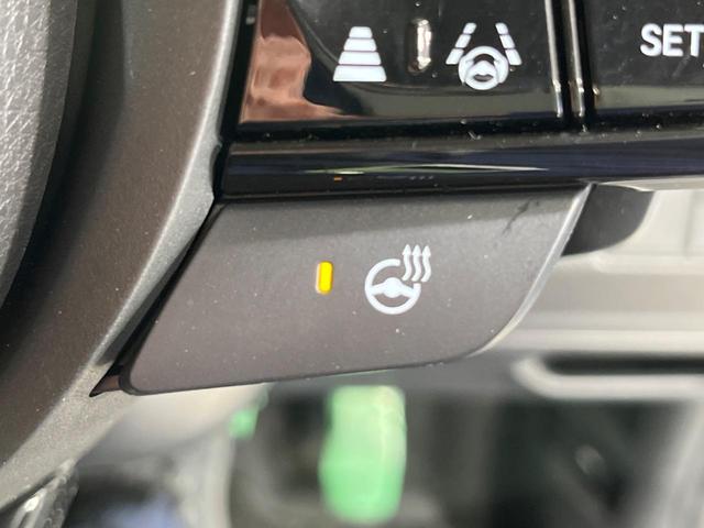 ヴェゼル ｅ：ＨＥＶ　Ｚ　４ＷＤ　純正９インチナビ　全周囲カメラ　衝突被害軽減システム　レーダークルーズ　禁煙車　パワーリアゲート　ハーフレザーシート　コーナーセンサー　スマートキー　ＬＥＤヘッド　ビルトインＥＴＣ（7枚目）