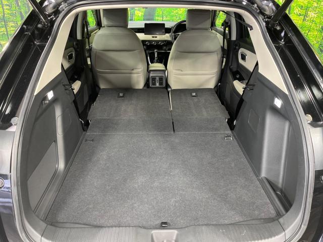 ヴェゼル ｅ：ＨＥＶ　Ｚ　４ＷＤ　純正９インチナビ　全周囲カメラ　衝突被害軽減システム　レーダークルーズ　禁煙車　パワーリアゲート　ハーフレザーシート　コーナーセンサー　スマートキー　ＬＥＤヘッド　ビルトインＥＴＣ（10枚目）