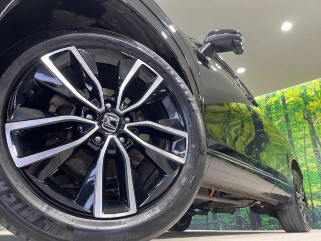 ヴェゼル ｅ：ＨＥＶ　Ｚ　４ＷＤ　純正９インチナビ　全周囲カメラ　衝突被害軽減システム　レーダークルーズ　禁煙車　パワーリアゲート　ハーフレザーシート　コーナーセンサー　スマートキー　ＬＥＤヘッド　ビルトインＥＴＣ（13枚目）