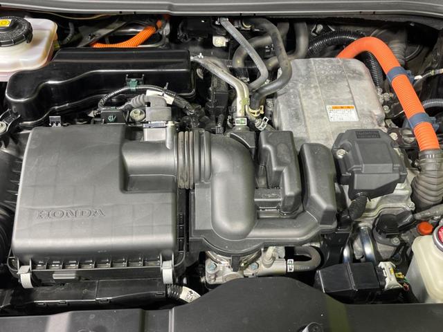 ヴェゼル ｅ：ＨＥＶ　Ｚ　４ＷＤ　純正９インチナビ　全周囲カメラ　衝突被害軽減システム　レーダークルーズ　禁煙車　パワーリアゲート　ハーフレザーシート　コーナーセンサー　スマートキー　ＬＥＤヘッド　ビルトインＥＴＣ（18枚目）